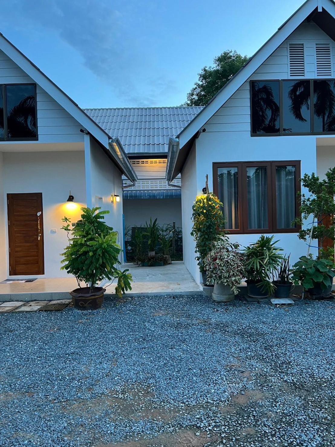 ครูหนูบ้านพัก แหลมงอบ Krunou baanpak Trat Exteriér fotografie